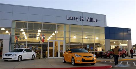 Larry h miller hyundai peoria - larry h. miller hyundai peoria. 8425 w. bell road peoria, az 85382 birth place: altoona, pa hobbies: off roading, fishing, hunting favorite thing about working at hyundai peoria: the family environment with the clients and co-workers. favorite movie(s): matriy. read …